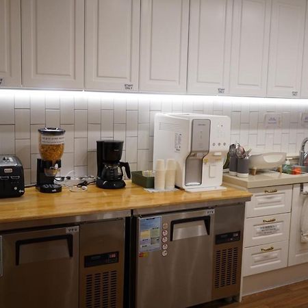 Hannahstay Women Only Guesthouse Чеджудо Экстерьер фото